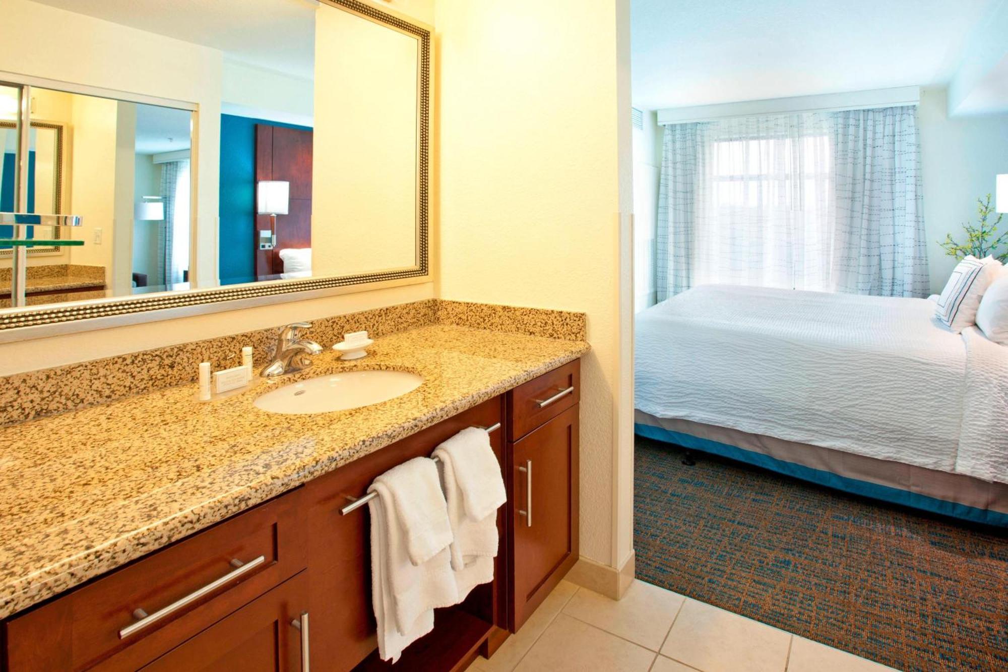 Residence Inn By Marriott Portland Airport At Cascade Station Bagian luar foto
