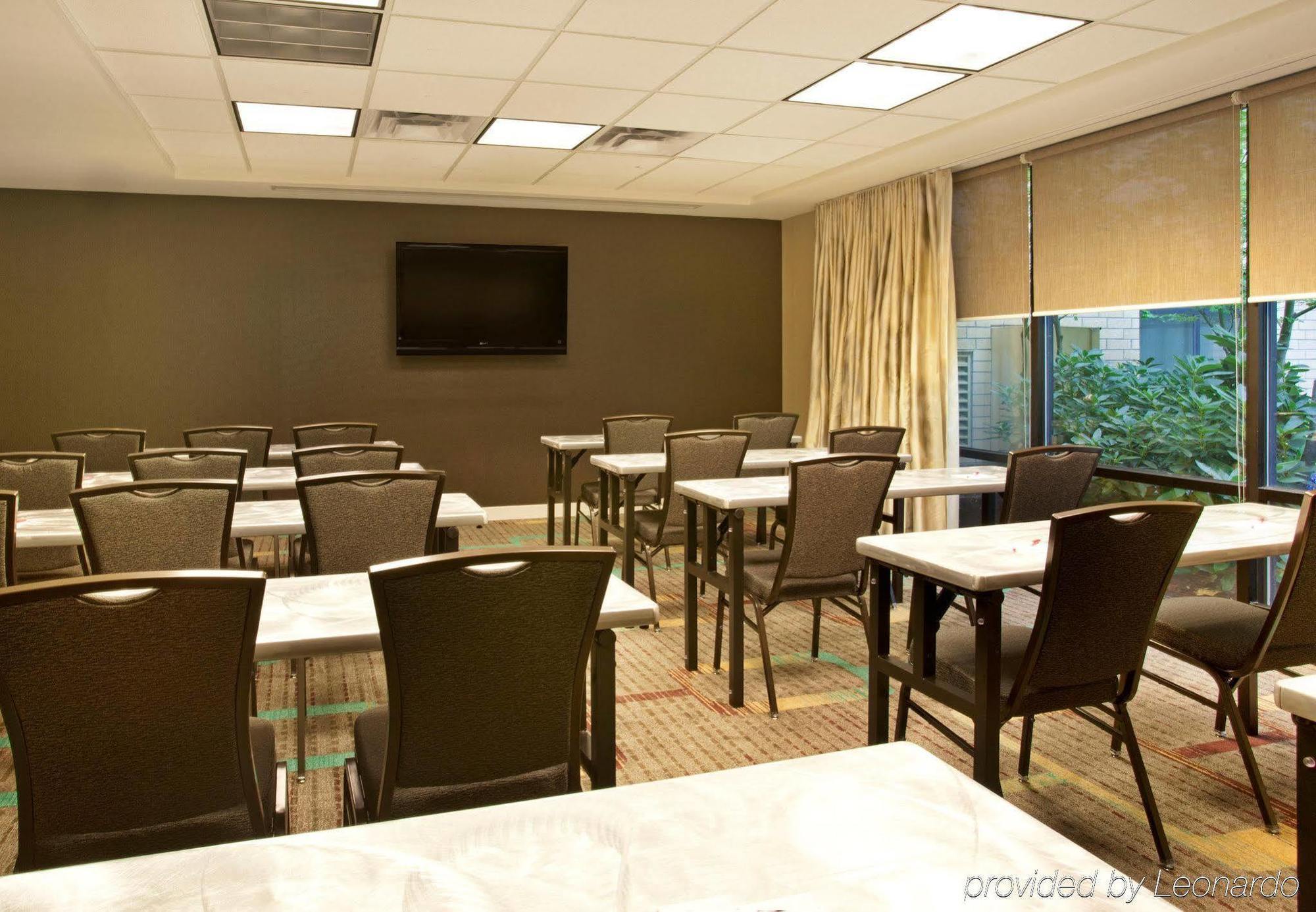 Residence Inn By Marriott Portland Airport At Cascade Station Bagian luar foto