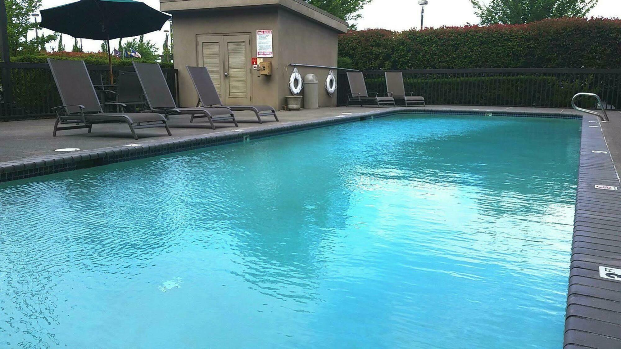 Residence Inn By Marriott Portland Airport At Cascade Station Bagian luar foto
