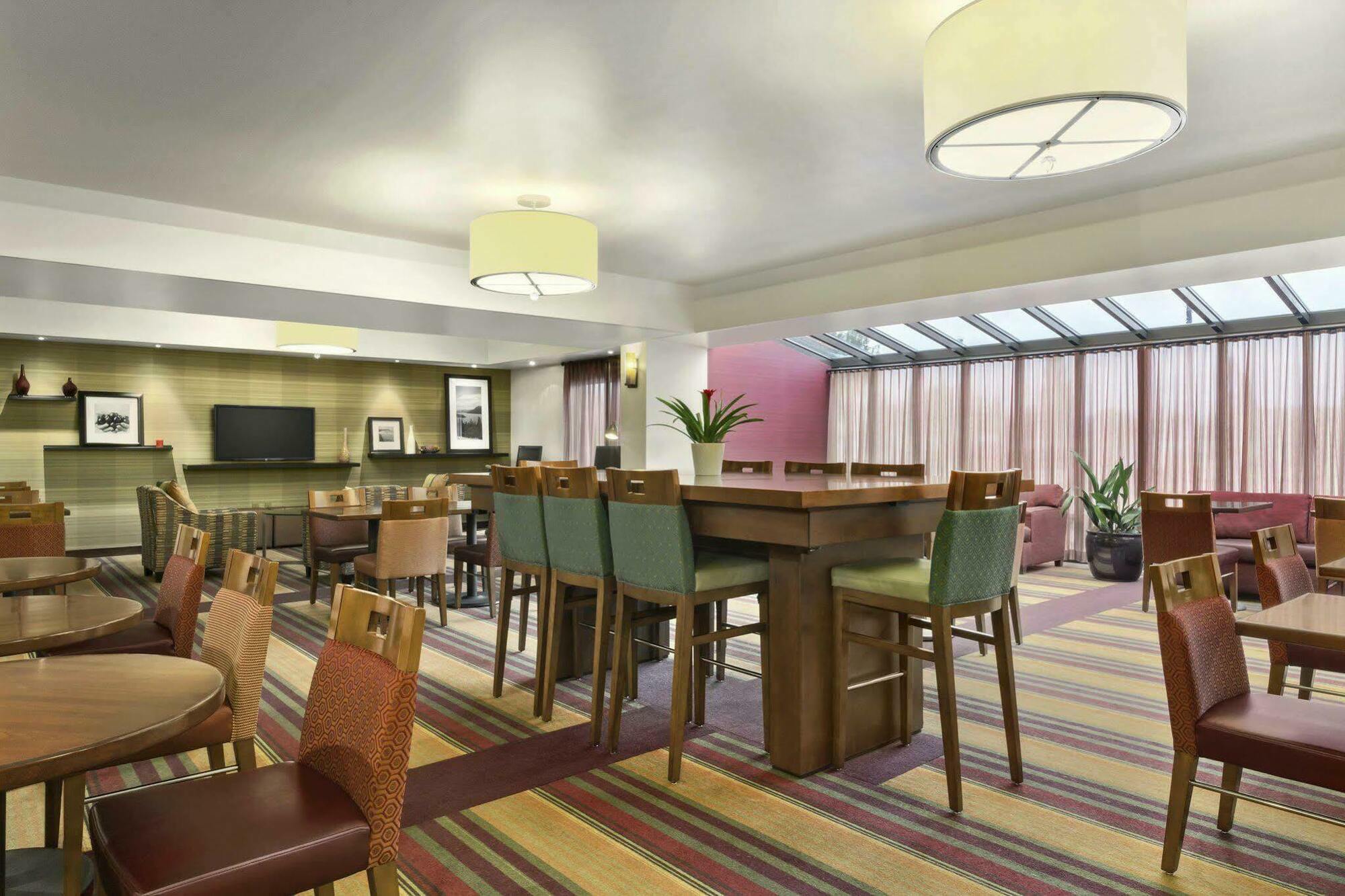 Residence Inn By Marriott Portland Airport At Cascade Station Bagian luar foto